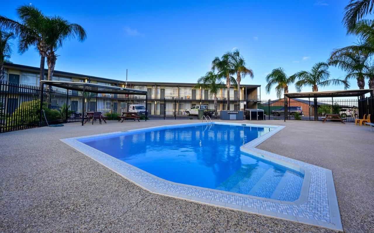 Westland Hotel Motel Уайалла Экстерьер фото