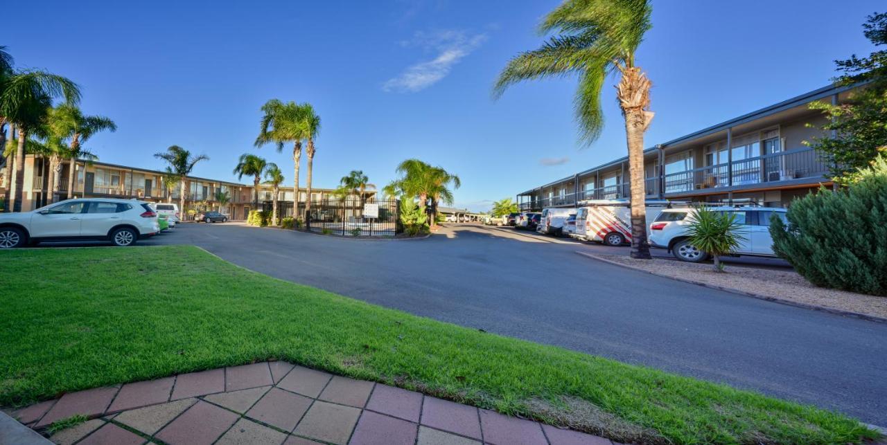 Westland Hotel Motel Уайалла Экстерьер фото